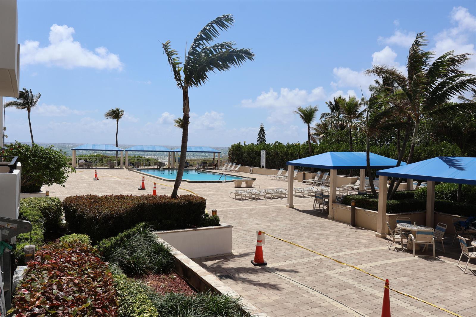 2000 S OCEAN Boulevard, Lauderdale By The Sea FL 33062