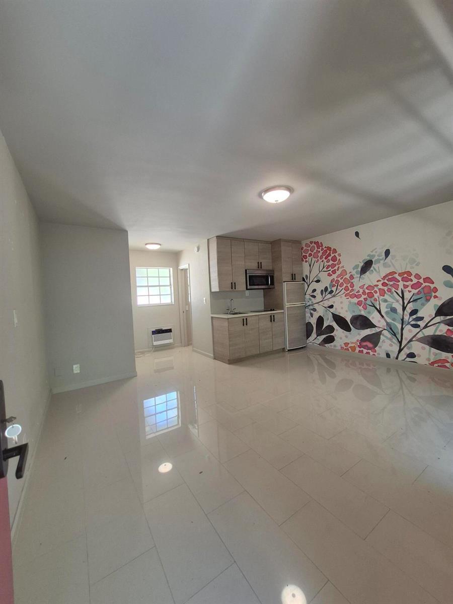 1007 SE 2nd Court # 7, Fort Lauderdale FL 33301