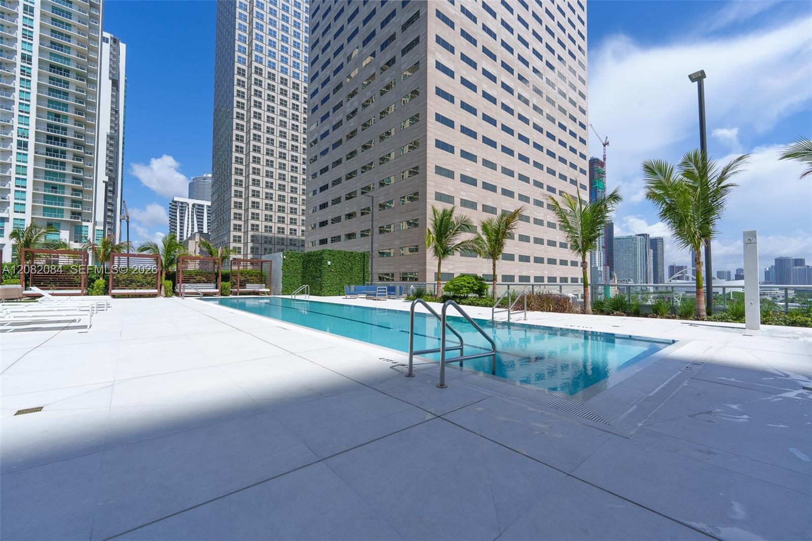 325 S Biscayne Blvd # 415, Miami FL 33131
