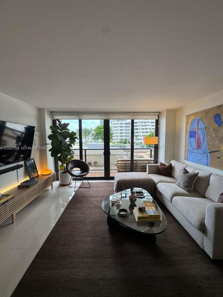 600 NE 36th St # 216, Miami FL 33137