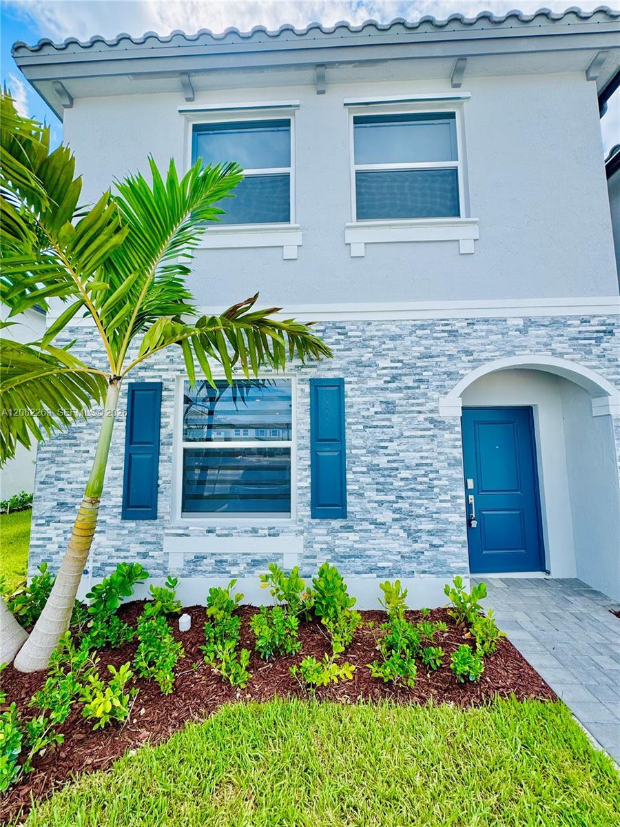 124 SE 10th Ct # 124, Homestead FL 33034