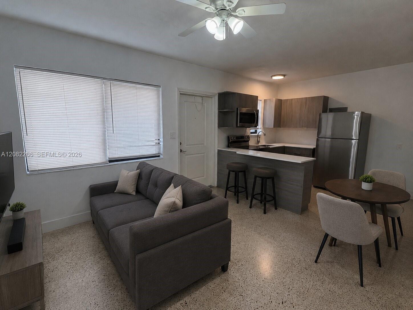 600 SW 10th St # 4, Miami FL 33130
