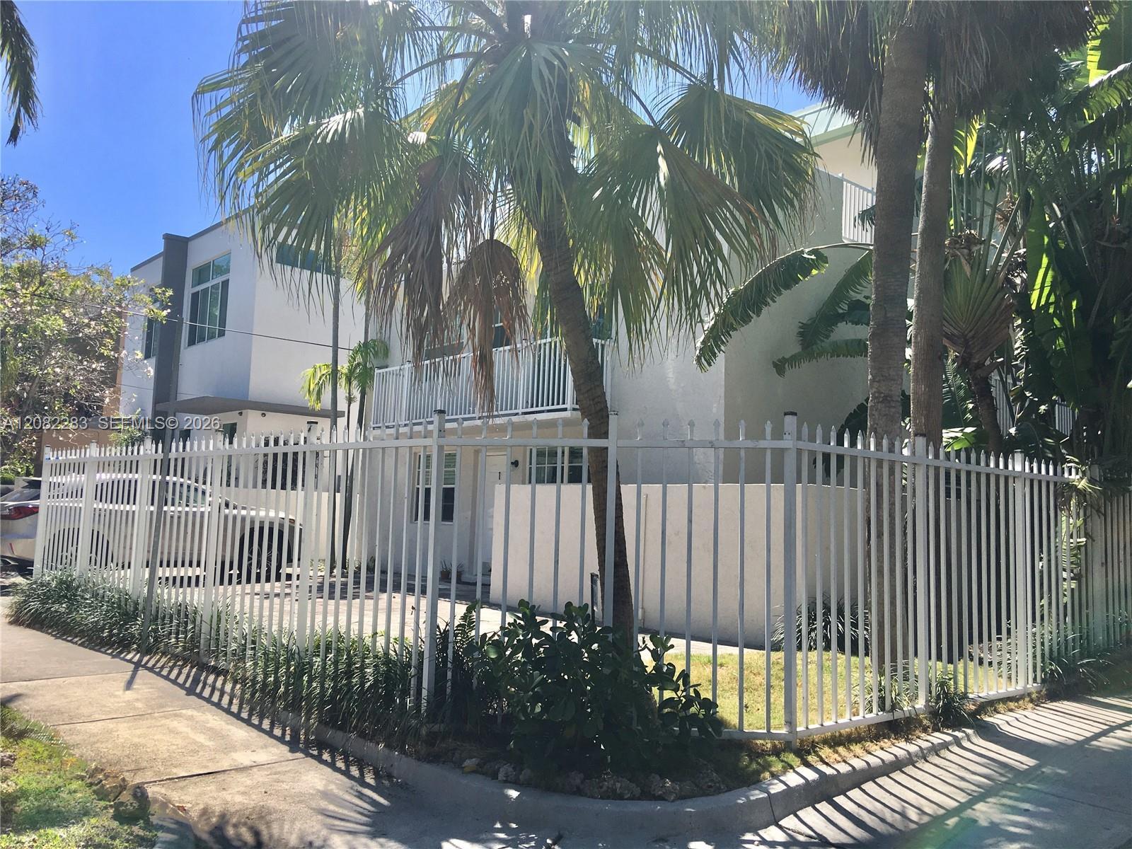 3203 Mary St # 4, Miami FL 33133