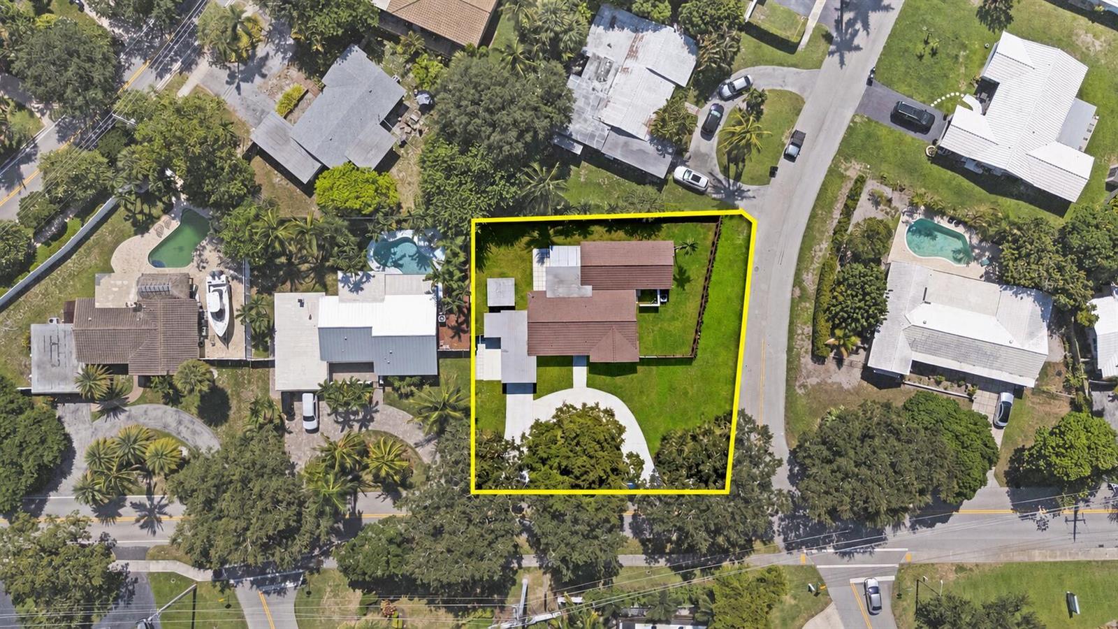 4000 NE 22ND Avenue, Lighthouse Point FL 33064