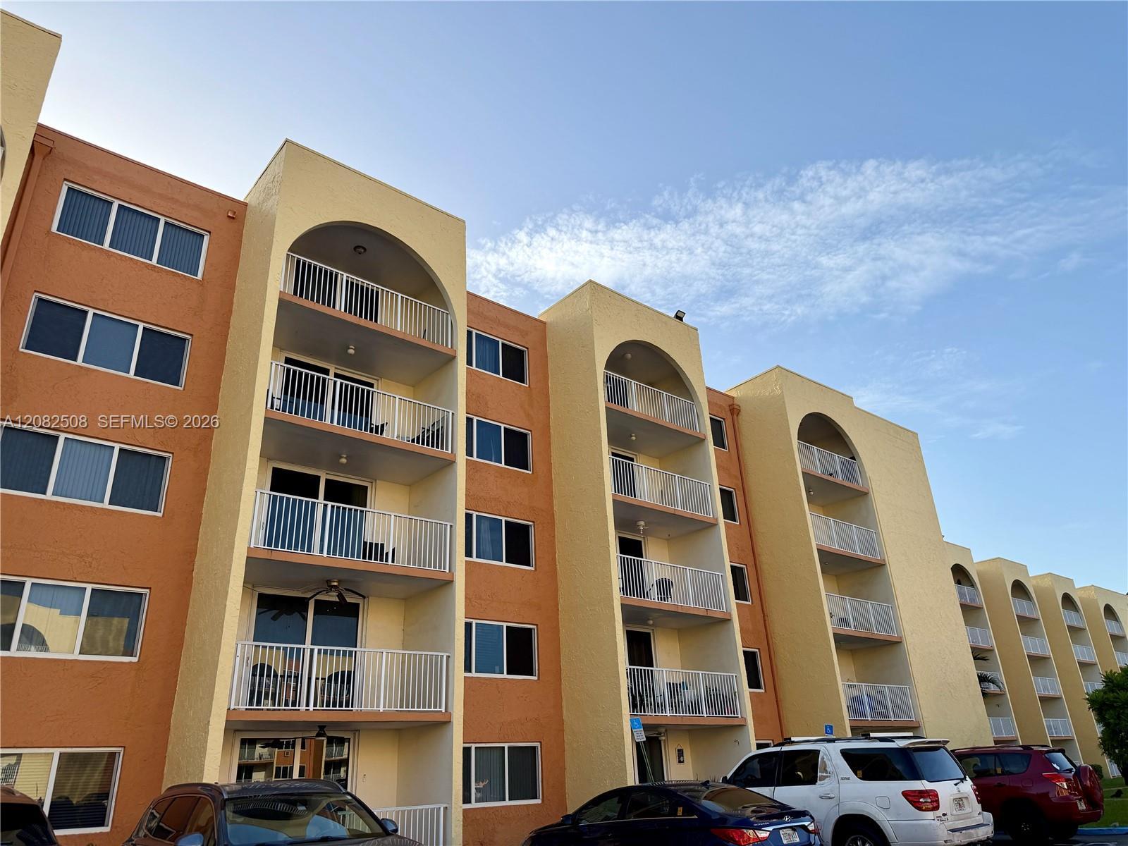 7000 NW 186th St # 422A, Hialeah FL 33015
