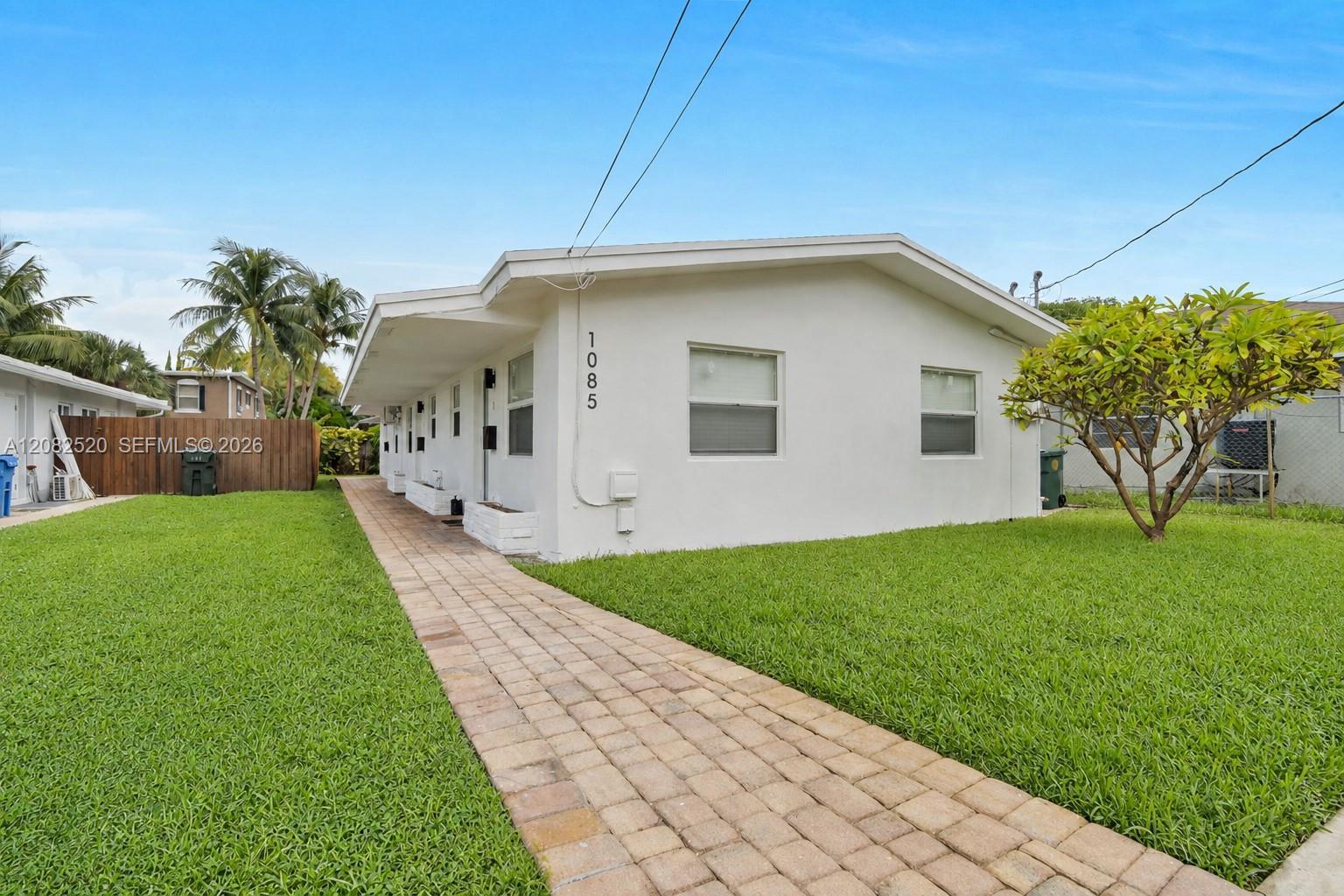 1085 NE 34th St # 3, Oakland Park FL 33334