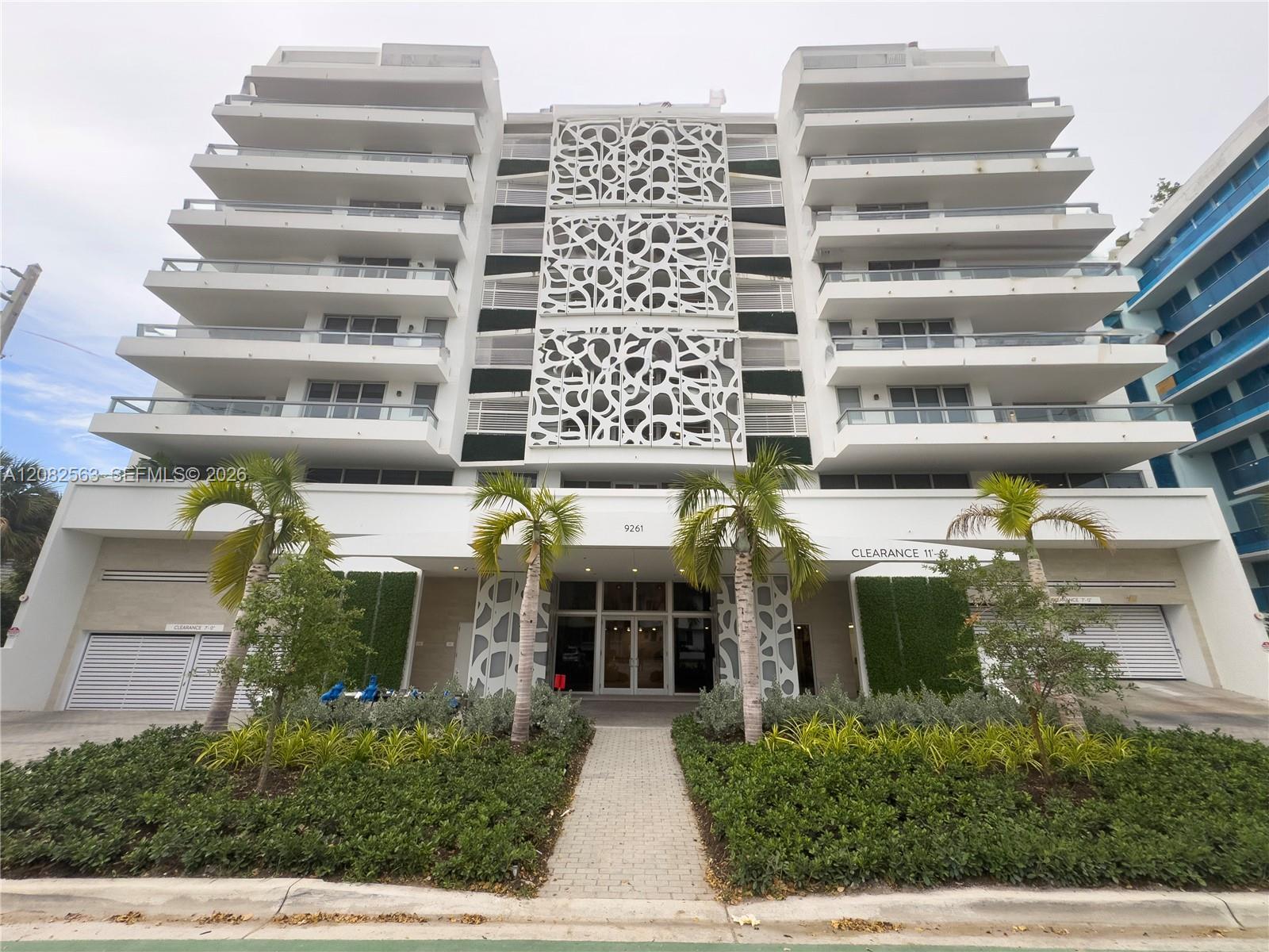 9261 E Bay Harbor Dr # 405, Bay Harbor Islands FL 33154