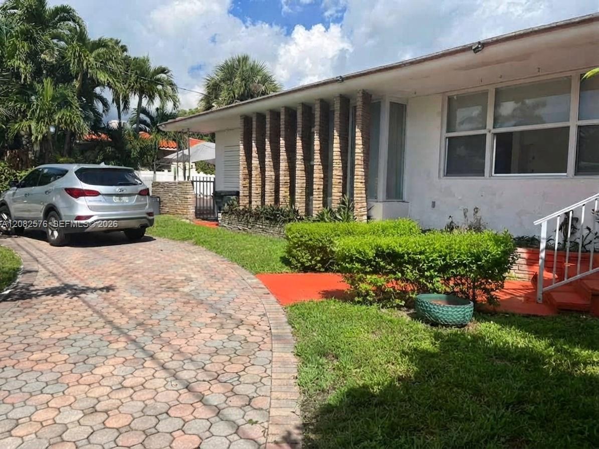 501 90th St # 1, Surfside FL 33154