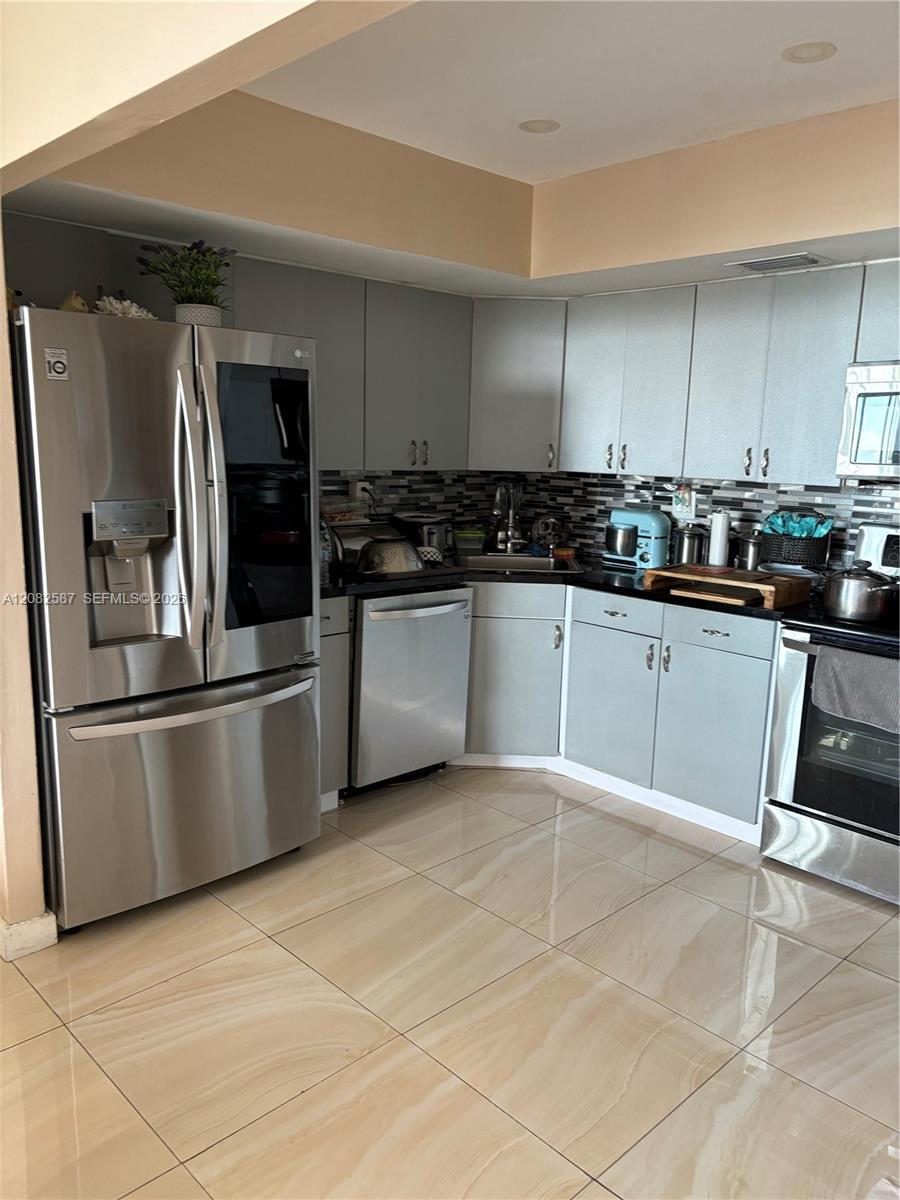 2150 Sans Souci Blvd # B1605, North Miami FL 33181