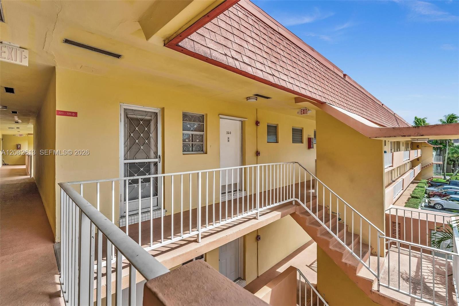 1540 NE 191st St # 320, Miami FL 33179