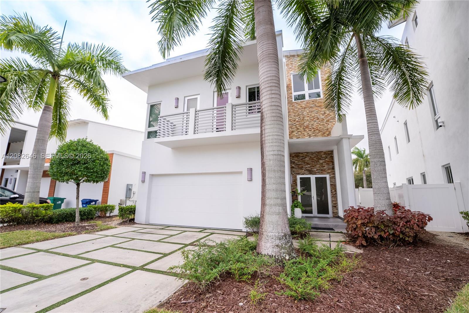 8340 NW 33 Terrace, Doral FL 33122