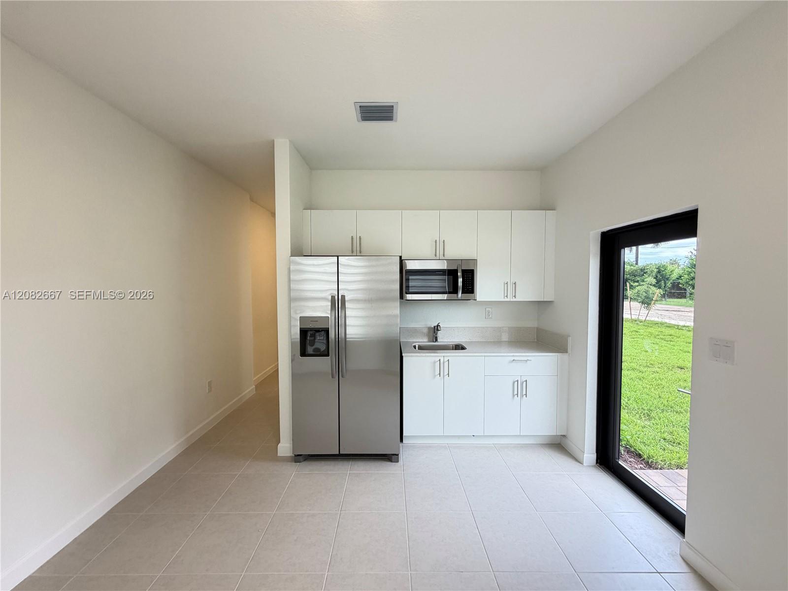 19111 SW 315 St # b, Homestead FL 33033
