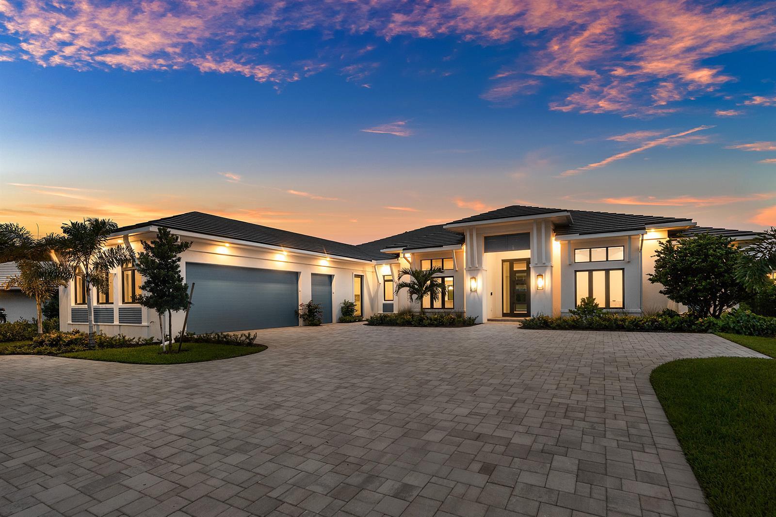 4915 King Palm Circle, Boynton Beach FL 33436
