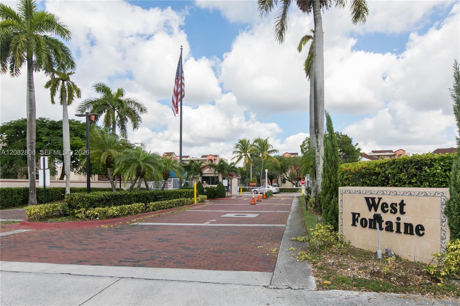10241 NW 9 STREET CIR # 5, Miami FL 33172