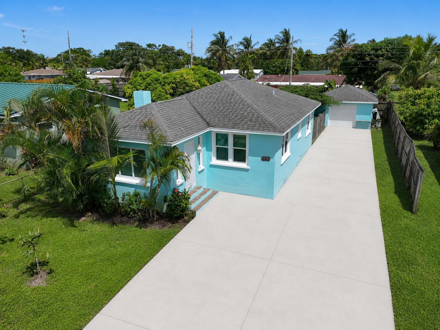 411 Evergreen Drive, Lake Park FL 33403