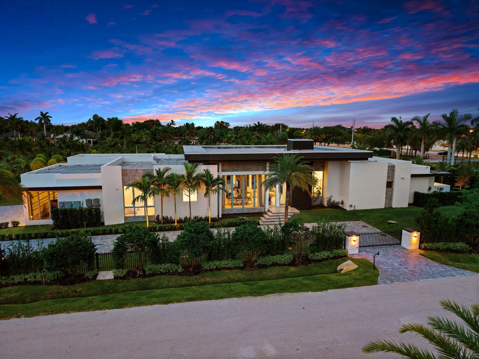 11780 NW 15TH Street, Plantation FL 33323
