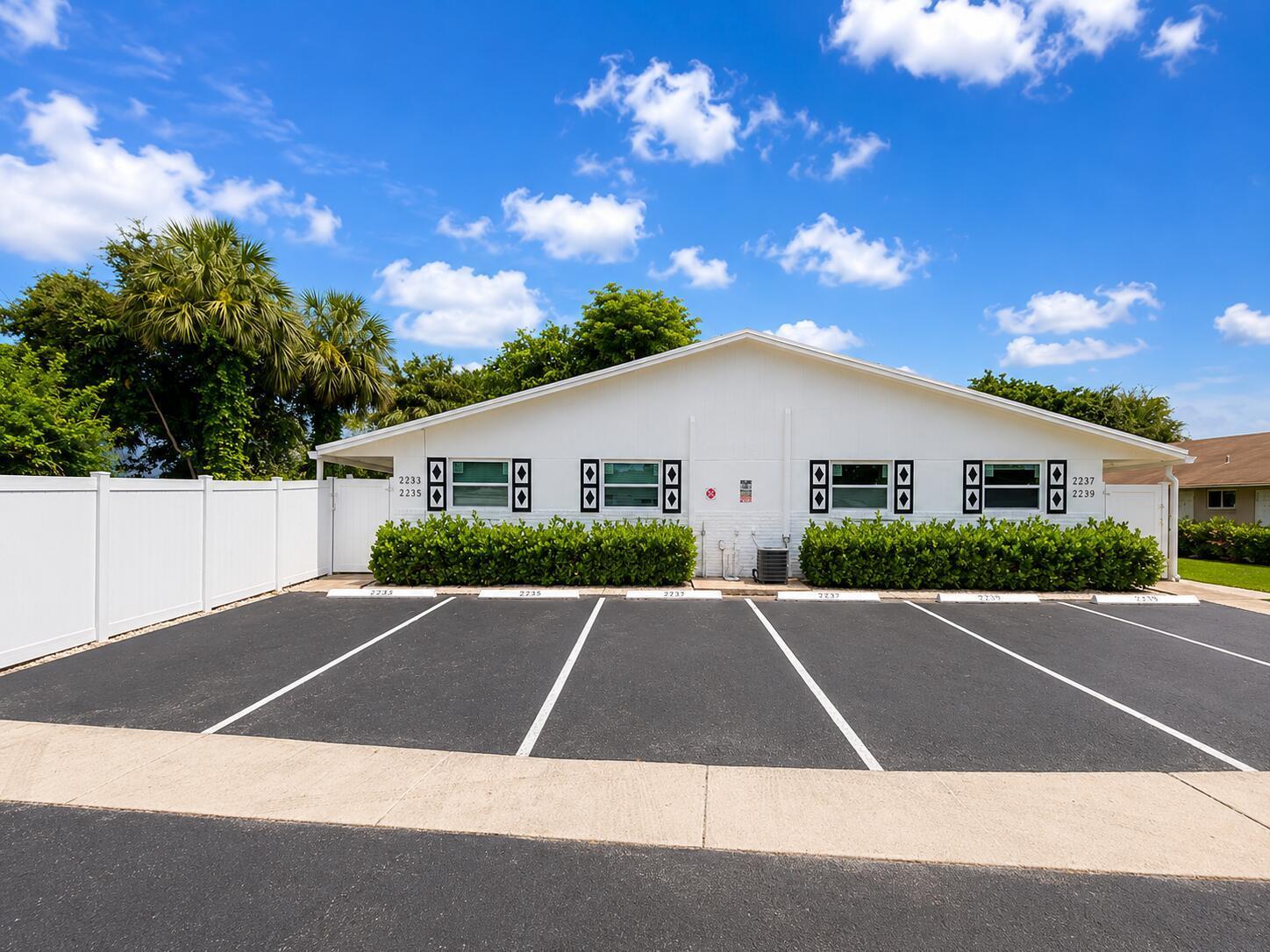 2235 NW 57th Avenue, Lauderhill FL 33313
