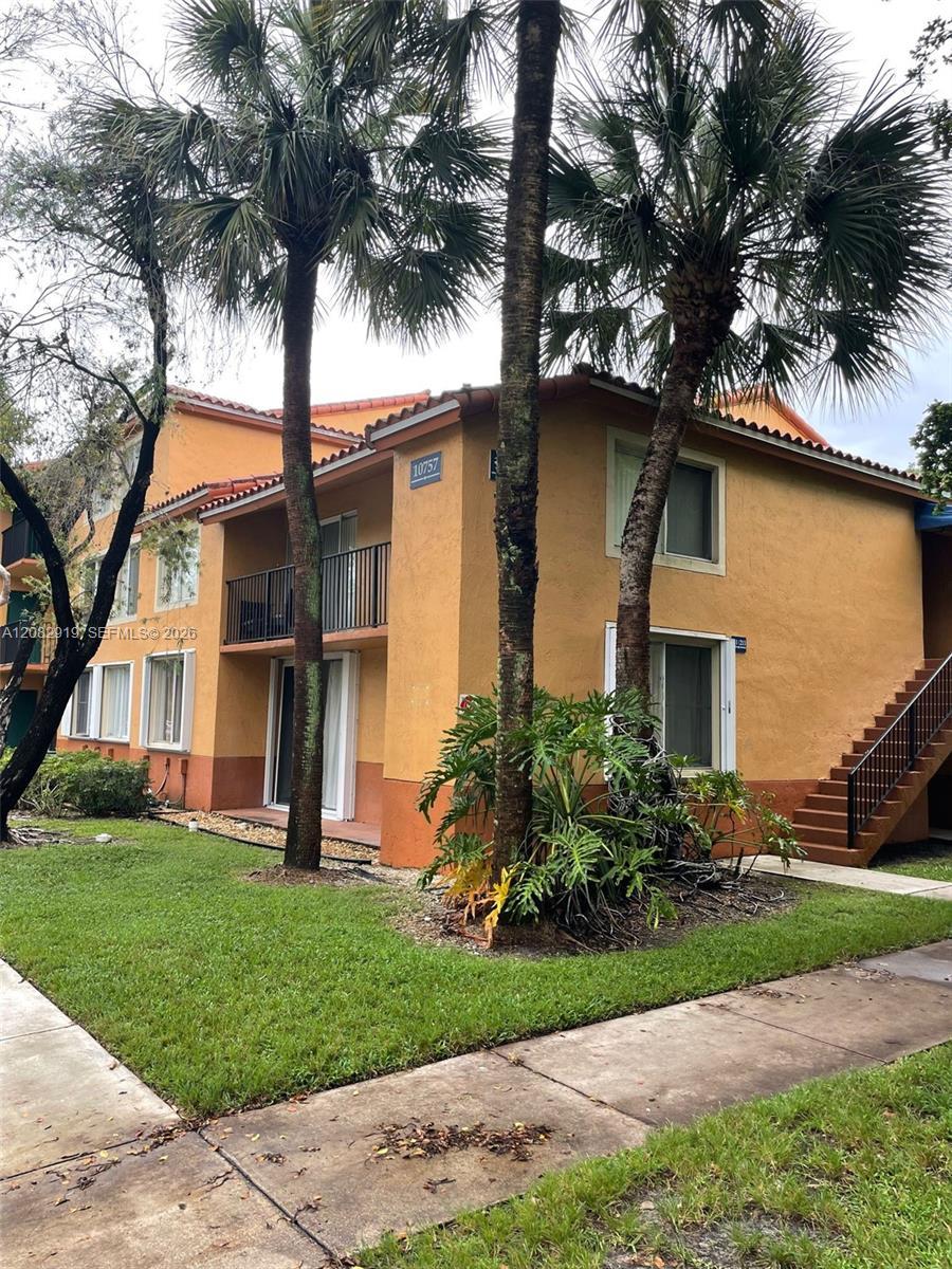 10757 Cleary Blvd # 111, Plantation FL 33324
