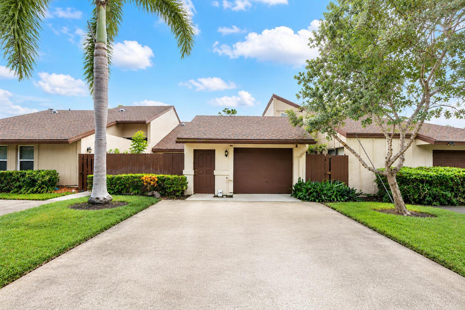22686 VISTAWOOD Way, Boca Raton FL 33428