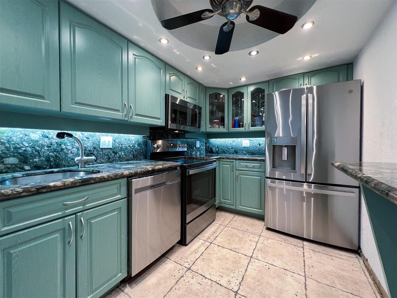 101 Briny Avenue # 810, Pompano Beach FL 33062