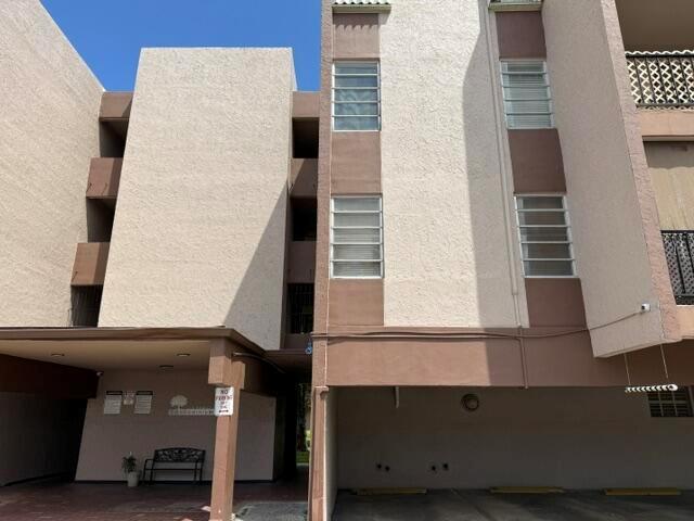 1900 W 68th Street # D101, Hialeah FL 33014
