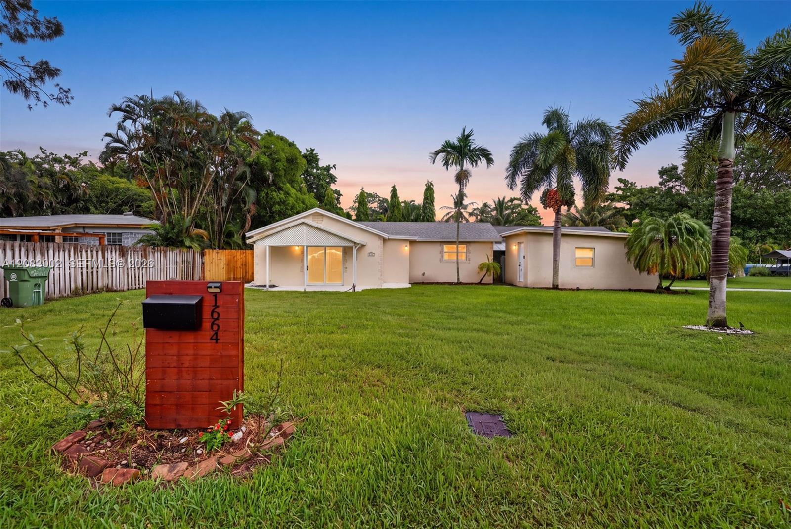 1664 SW 28th Ave, Fort Lauderdale FL 33312