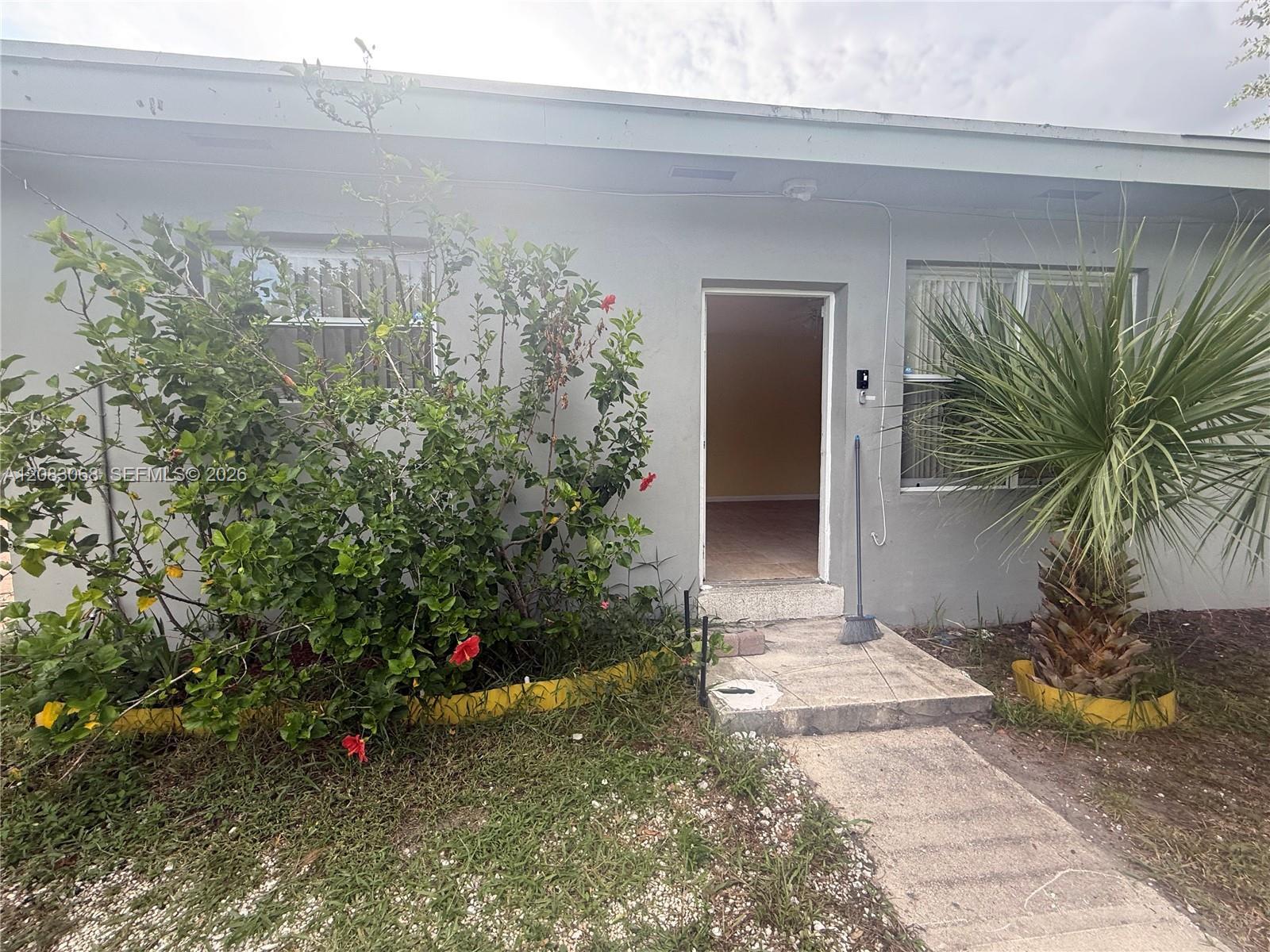 14 NW 169th St # 2, North Miami Beach FL 33169