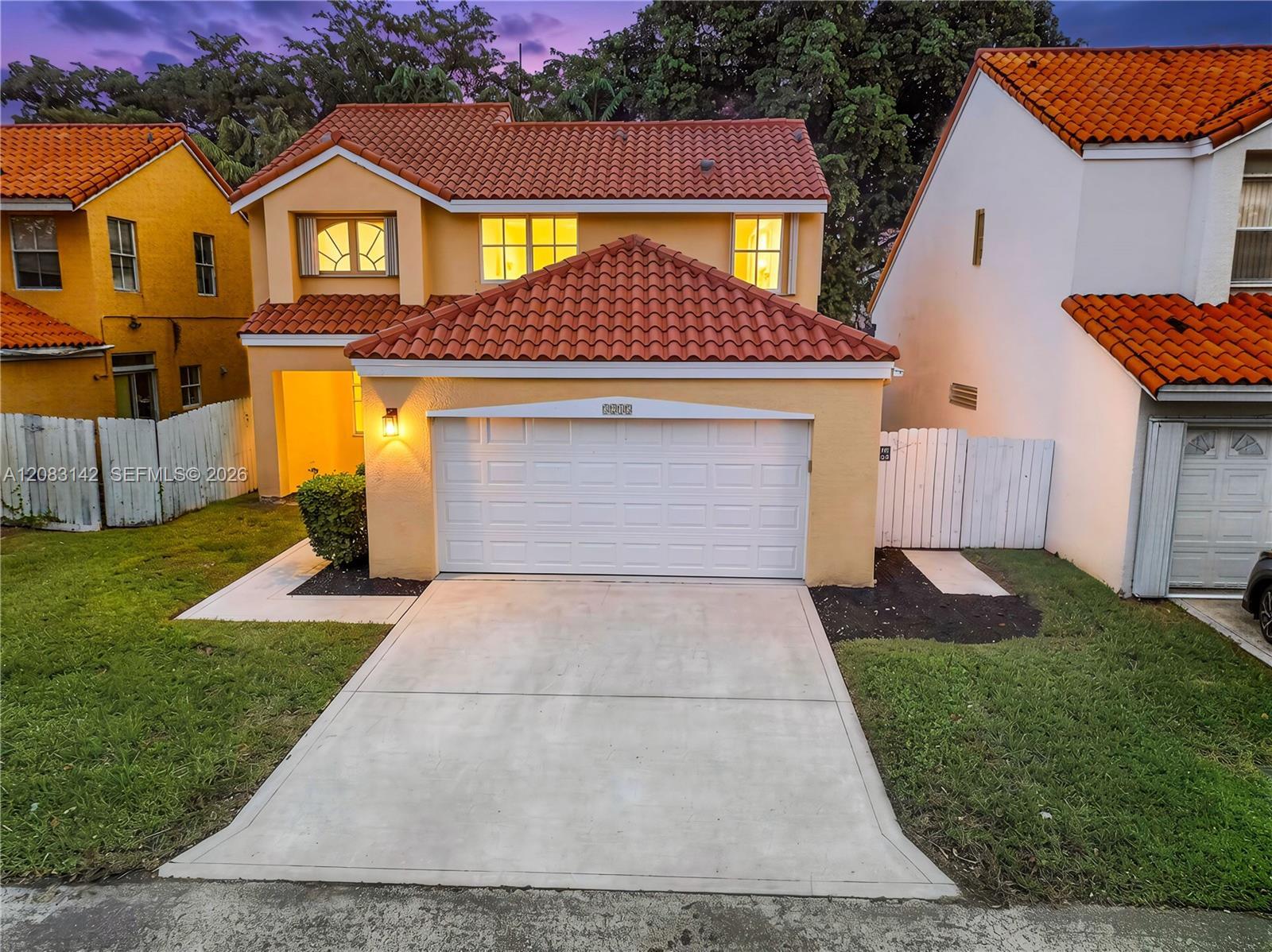 3215 N 36th Ave, Hollywood FL 33021