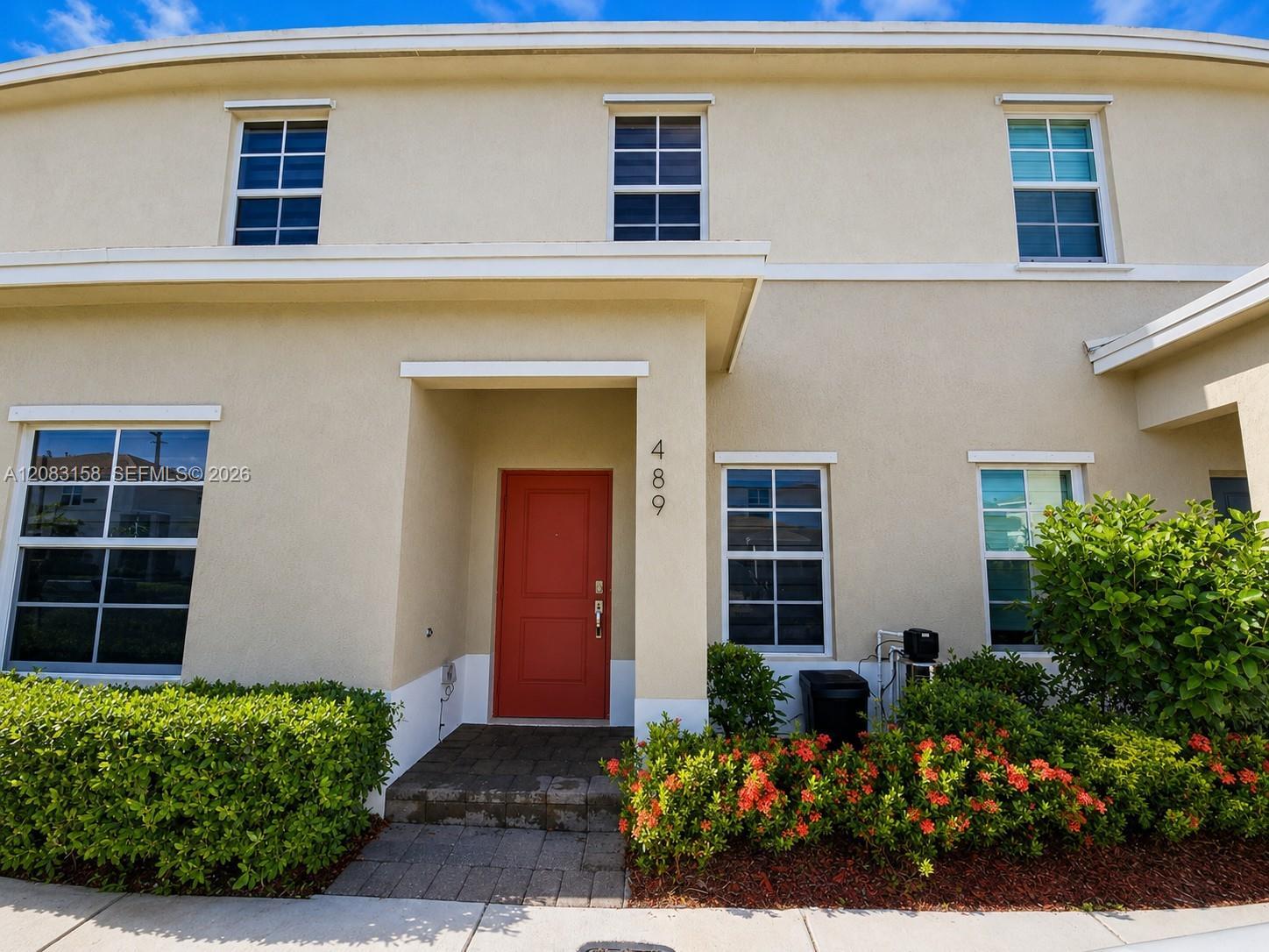 489 NE 4th St, Florida City FL 33034
