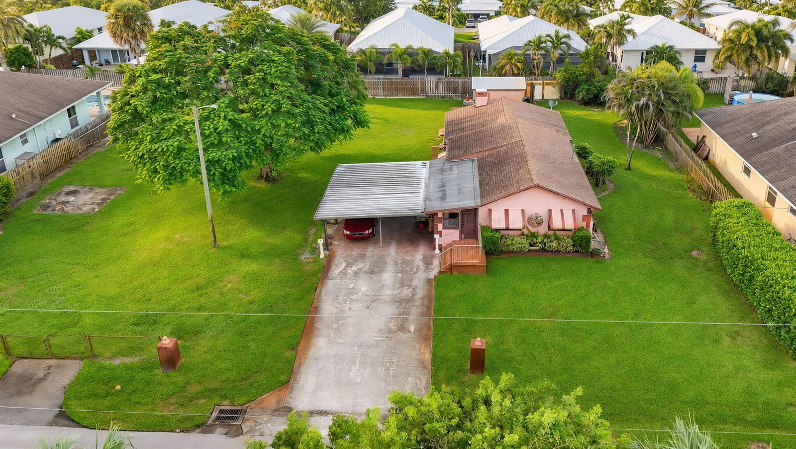17596 CINQUEZ PARK Road W, Jupiter FL 33458