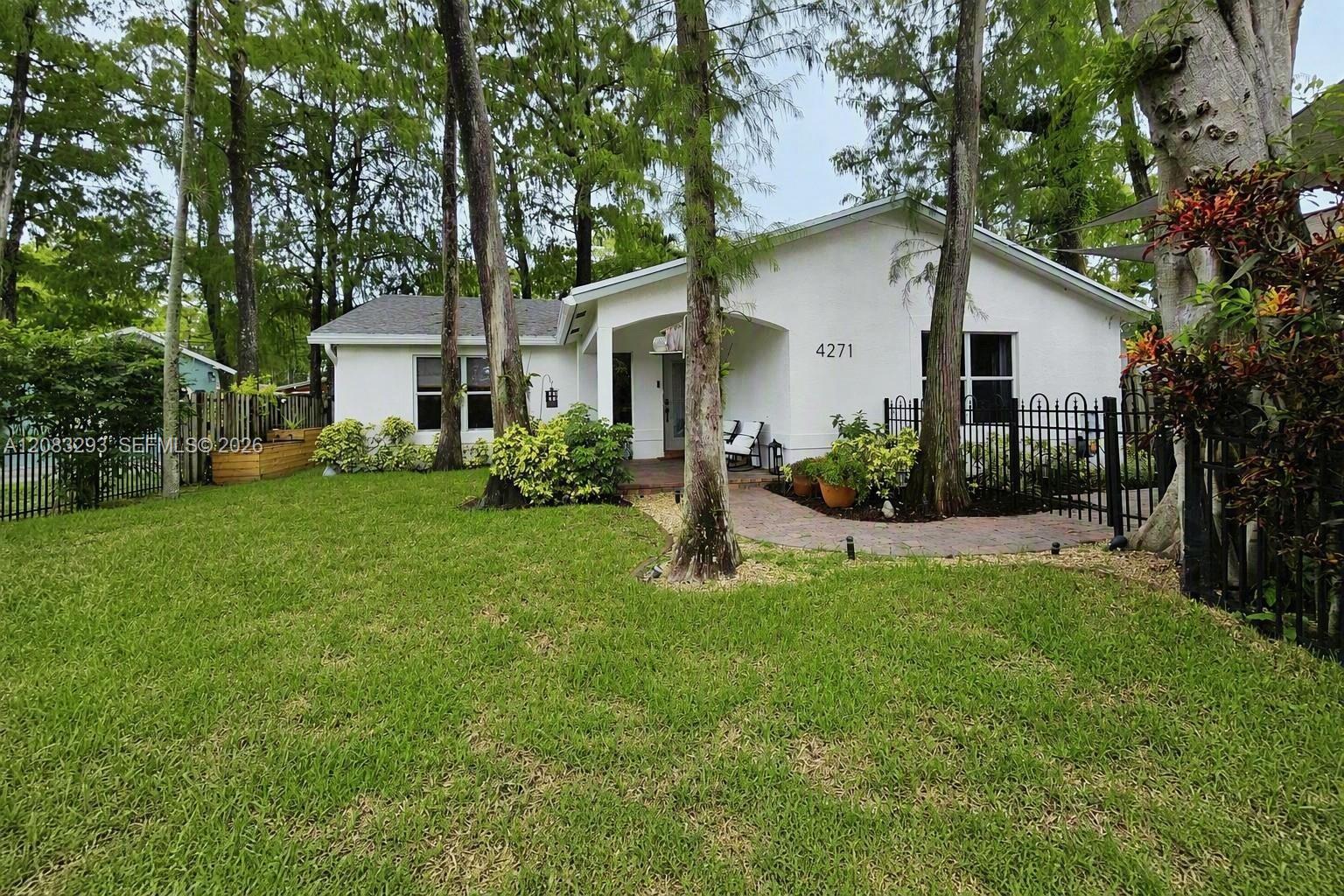 4271 NW 20th Ave, Oakland Park FL 33309