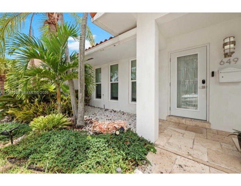 649 Layne Blvd, Hallandale Beach FL 33009