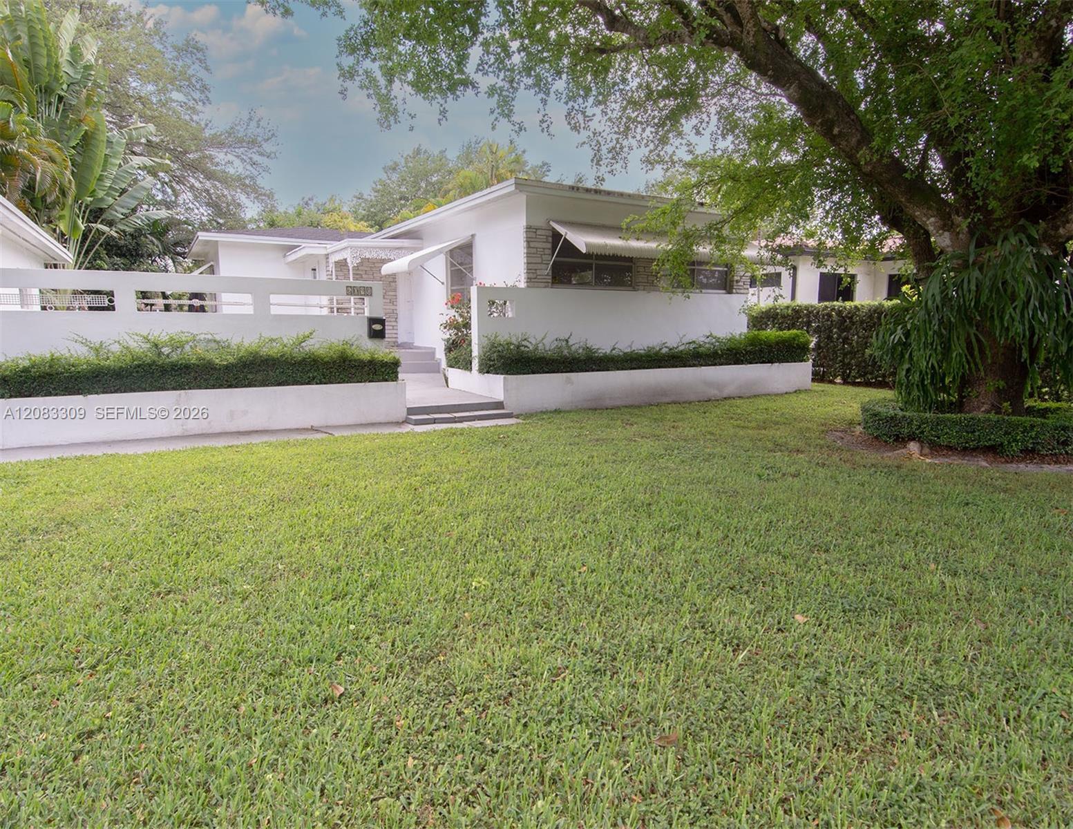 6090 SW 27th St, Miami FL 33155