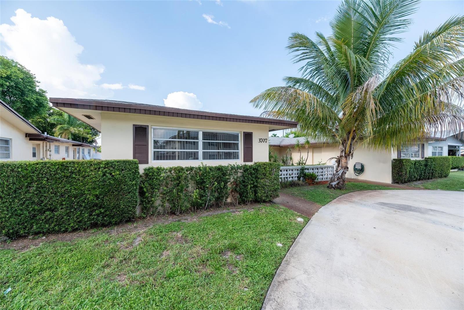 3707 Polk Street, Hollywood FL 33021