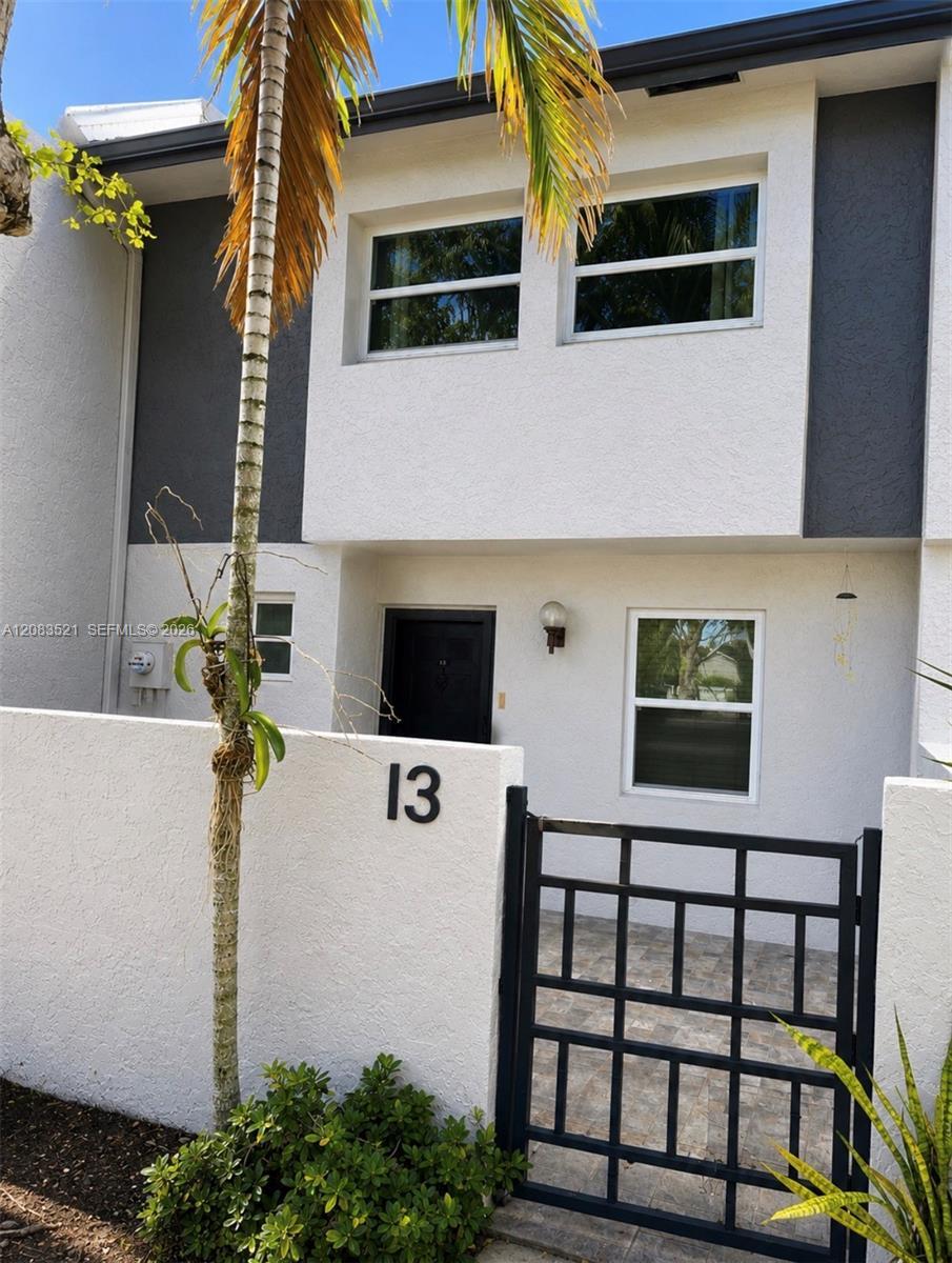 14115 SW 66th St # I3, Miami FL 33183