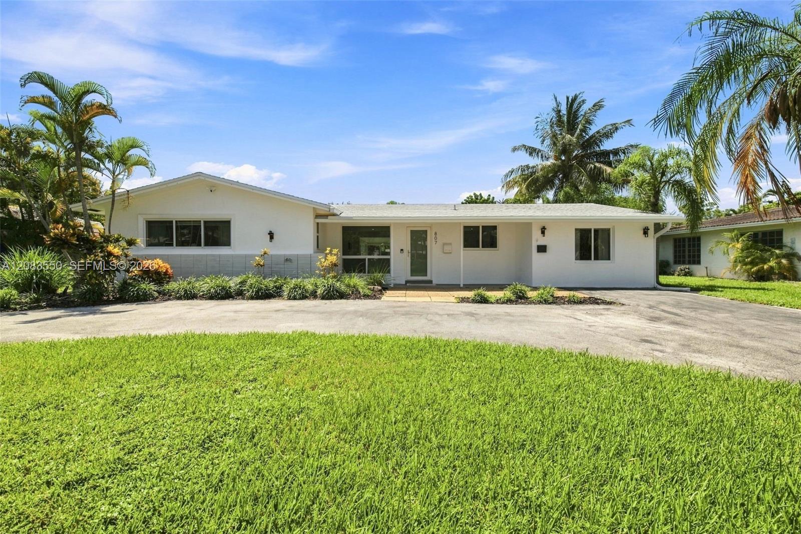 807 SE 9th Ter, Deerfield Beach FL 33441