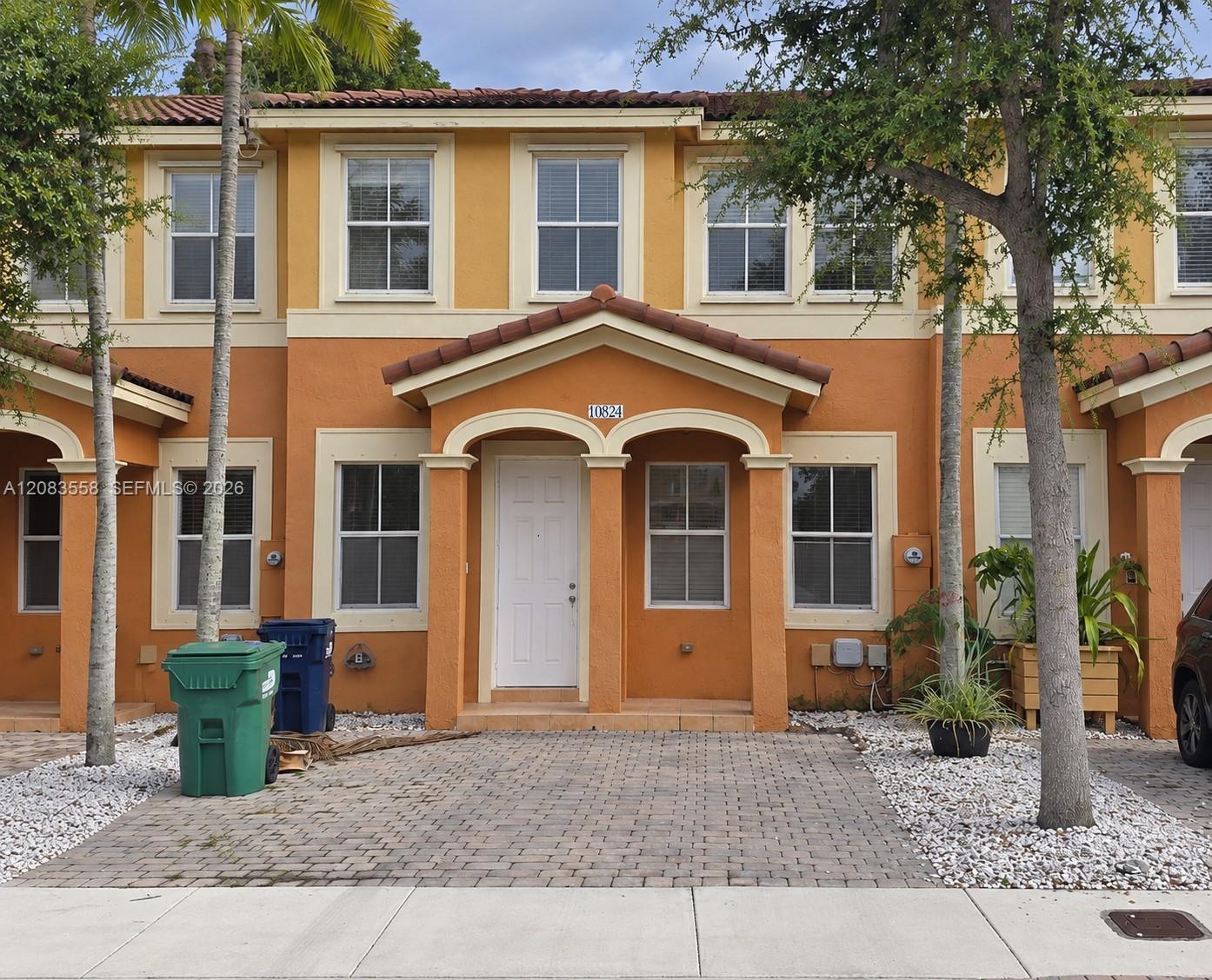 10824 SW 240th Ln, Homestead FL 33032