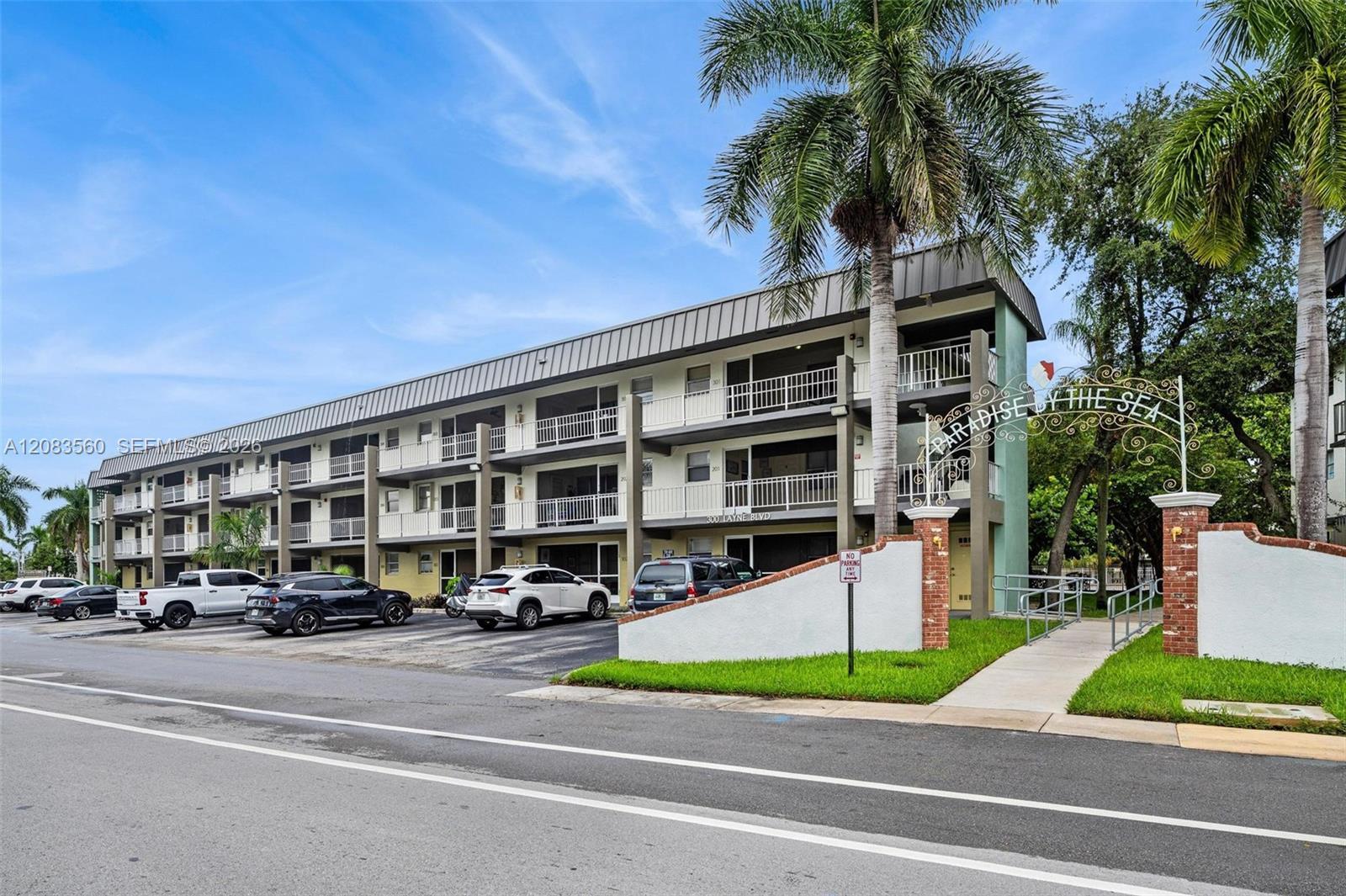 250 Layne Blvd # 304, Hallandale Beach FL 33009