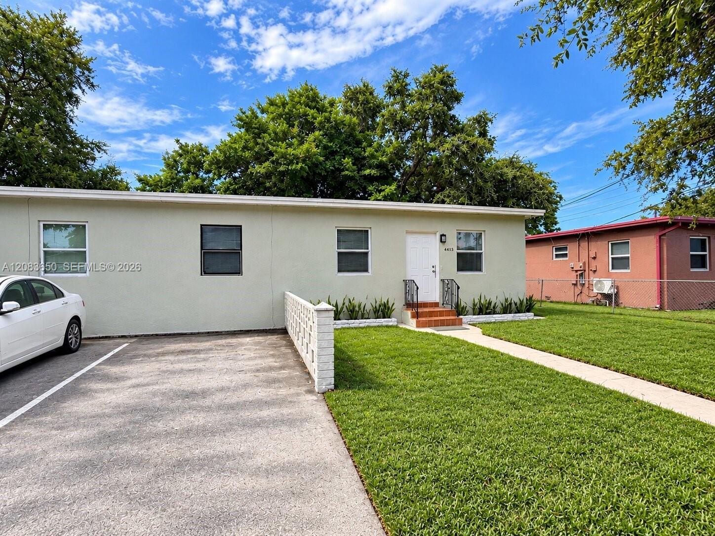 2027 NW 91st St # 2025, Miami FL 33147