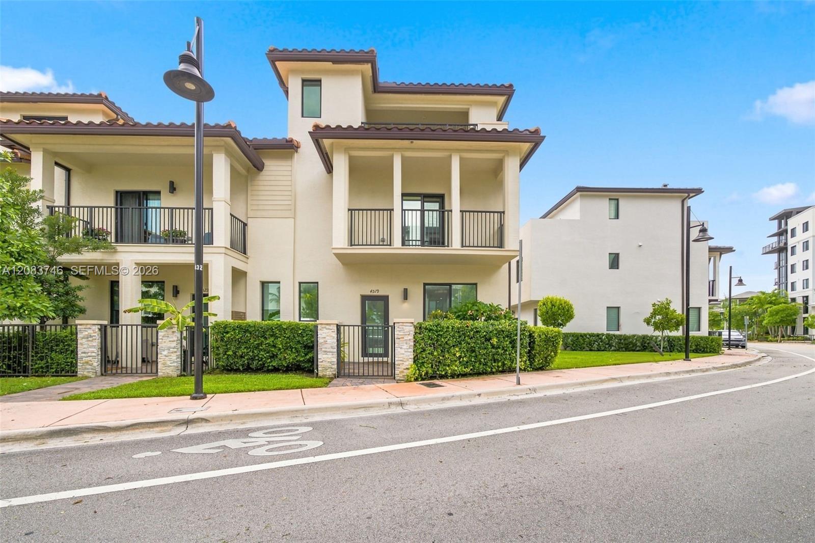 4519 NW 84th Ave, Doral FL 33166