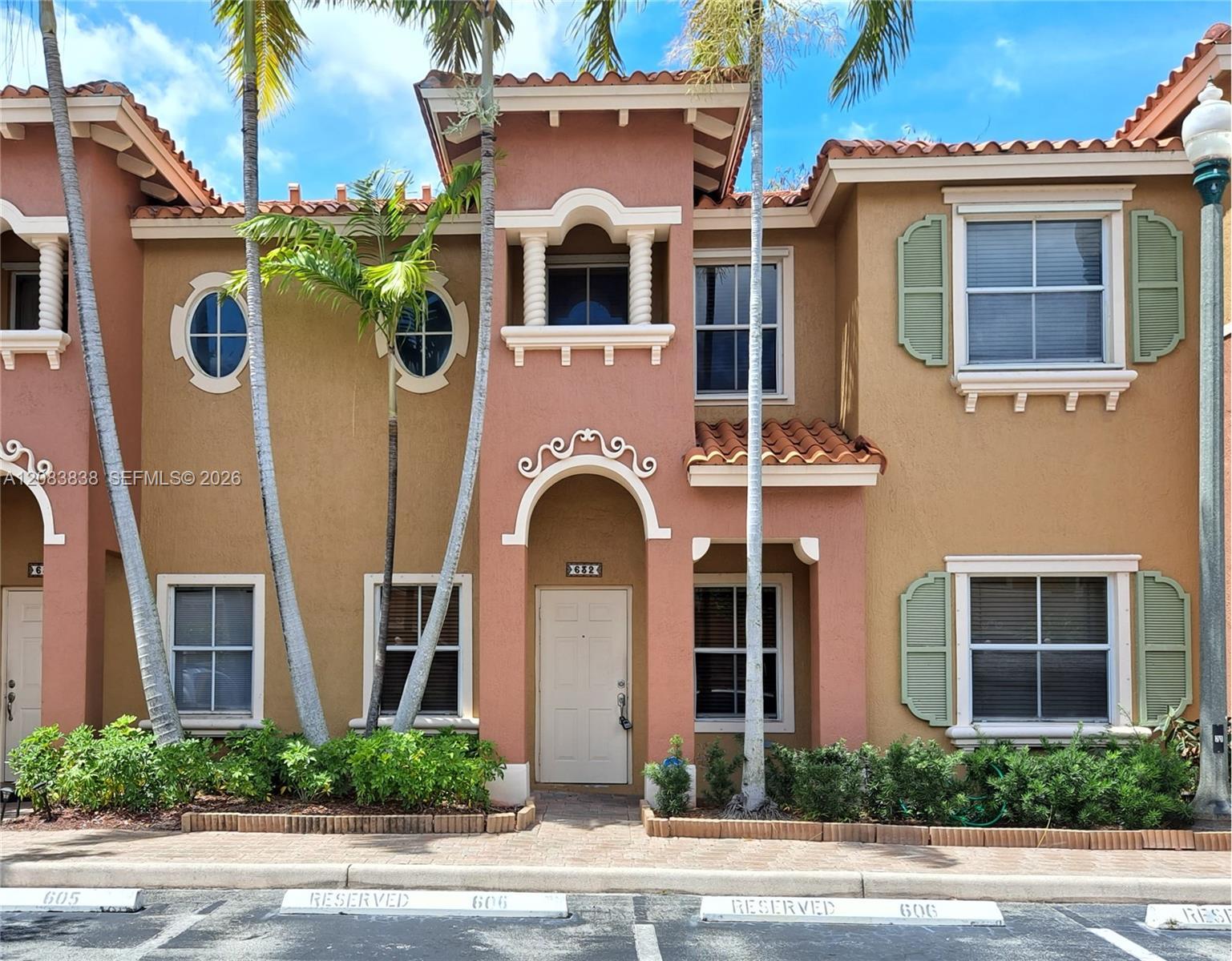 632 SW 107th Ave # 606, Pembroke Pines FL 33025