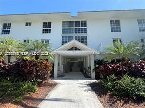 290 Sunrise Dr # 301, Key Biscayne FL 33149
