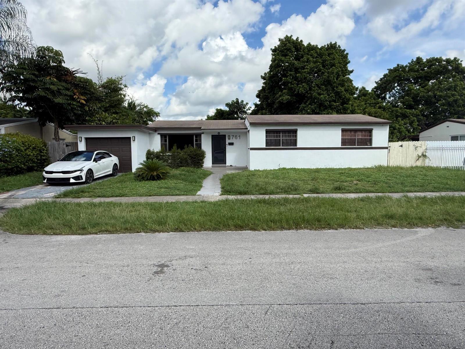 761 NW 183RD Drive, Miami Gardens FL 33169
