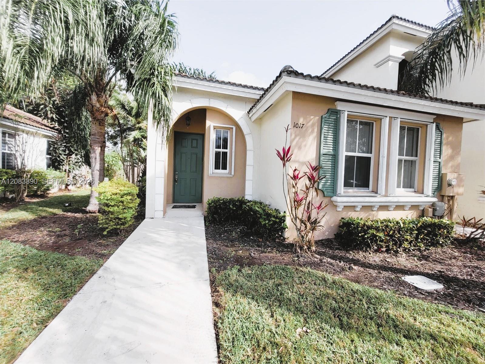 1017 NE 42nd Pl, Homestead FL 33033