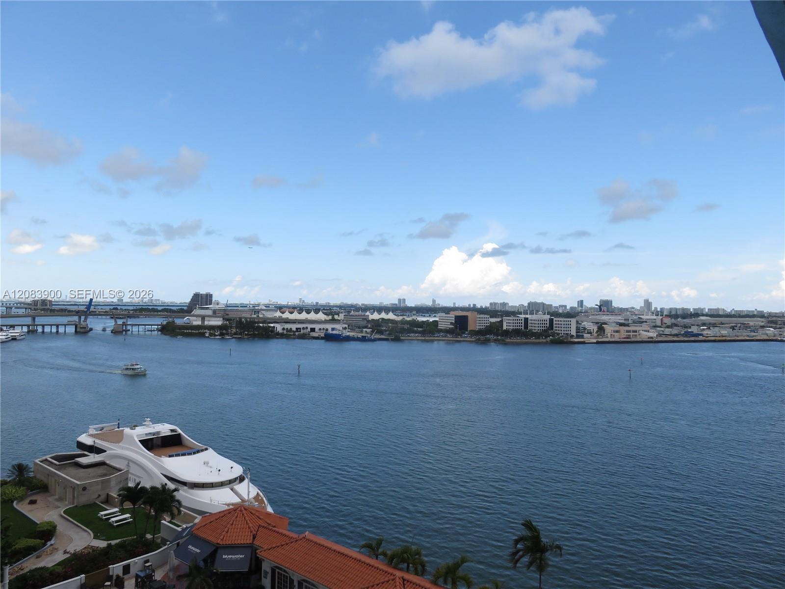 335 S Biscayne Blvd # 1508, Miami FL 33131