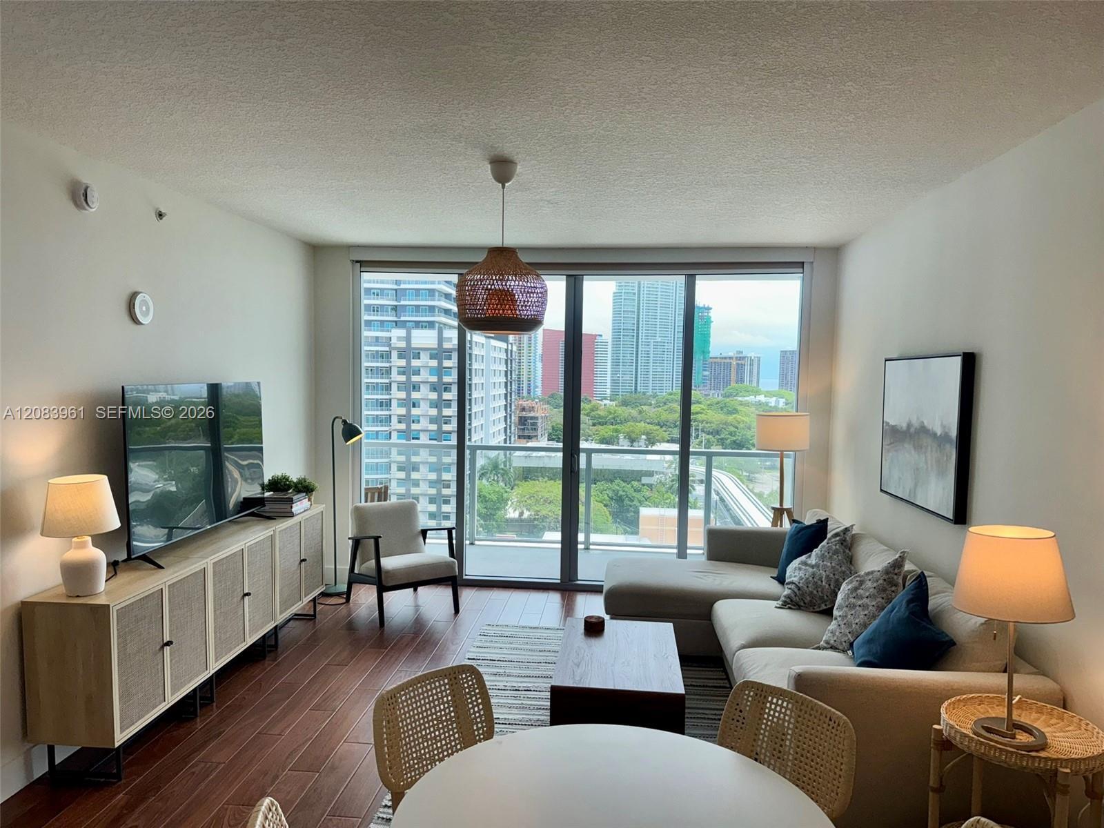 79 SW 12th St # 1502, Miami FL 33130