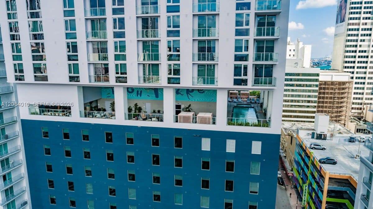 227 NE 2nd St # 3001, Miami FL 33132