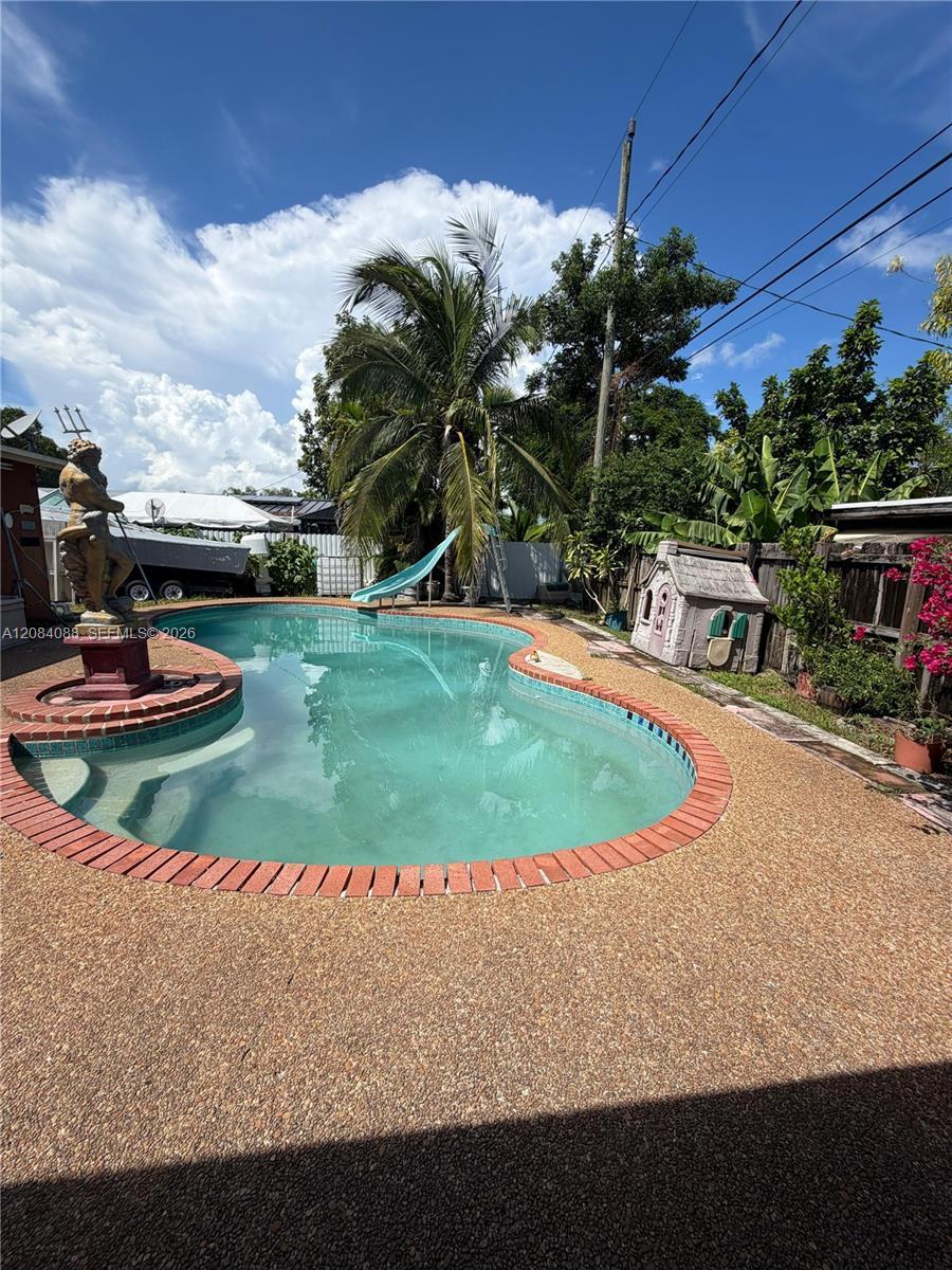 16111 SW 98th Ave, Miami FL 33157