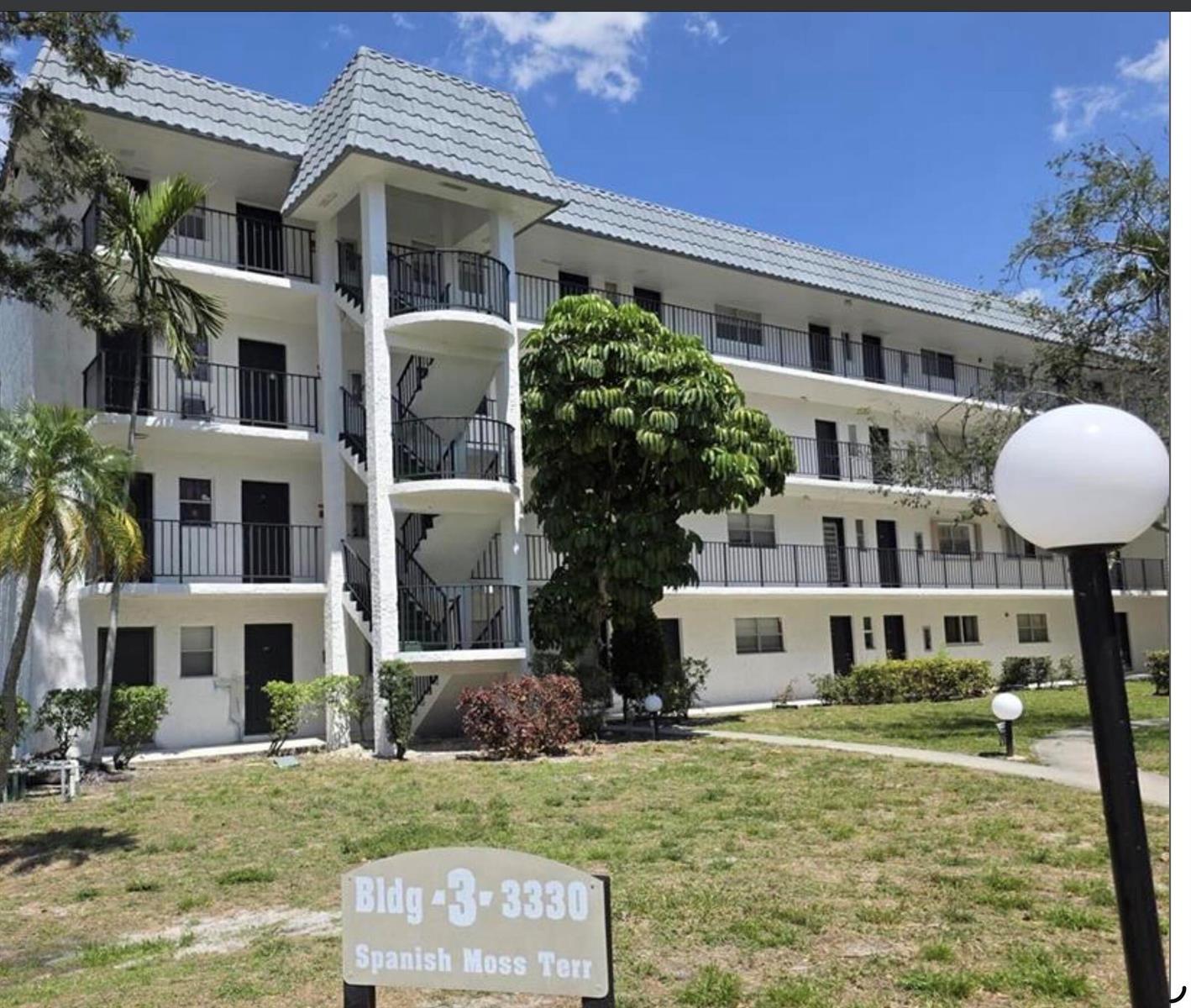 3330 Spanish Moss Terrace # 212, Lauderhill FL 33319