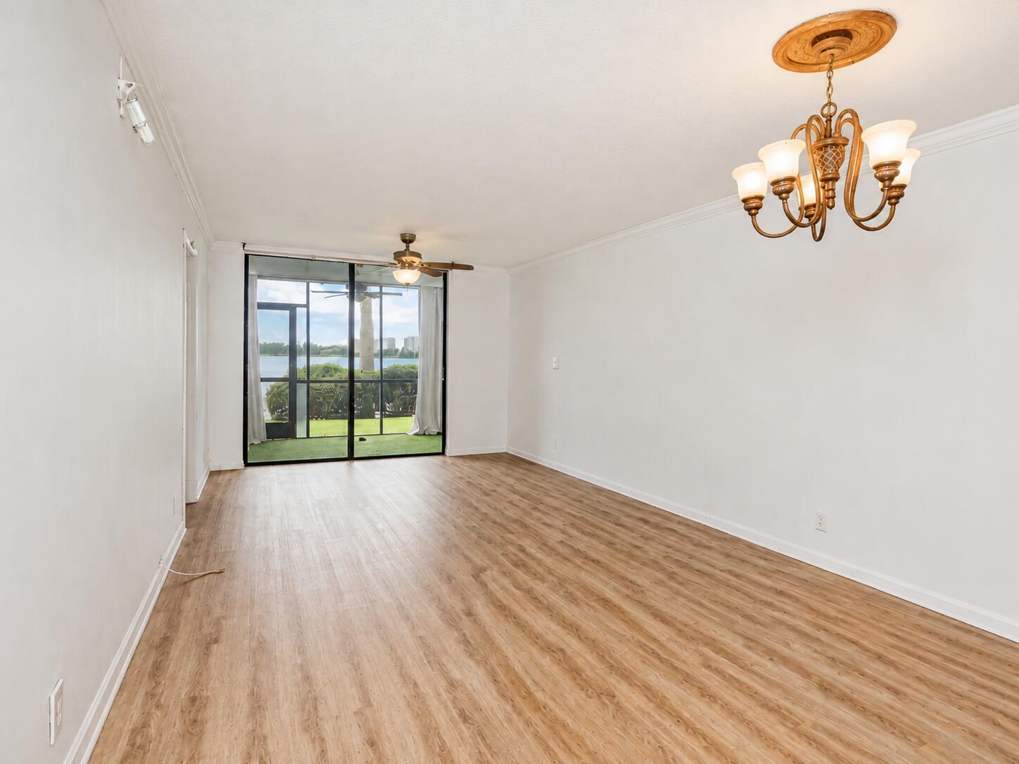 110 LAKE EMERALD Drive # 103, Oakland Park FL 33309